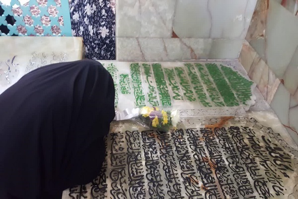گزارش متفاوت ایکنا از زائران مقبره علامه طباطبایی