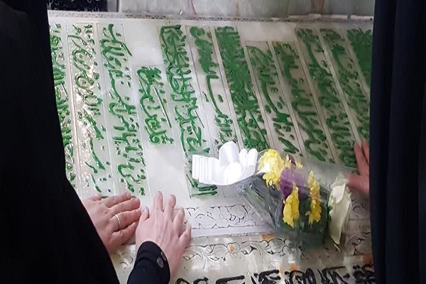 گزارش متفاوت ایکنا از زائران مقبره علامه طباطبایی