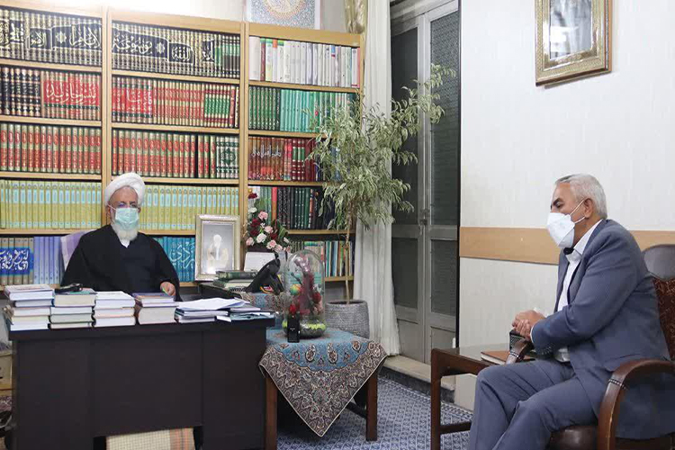 دیدار سرپرست دانشگاه یزد با امام جمعه 