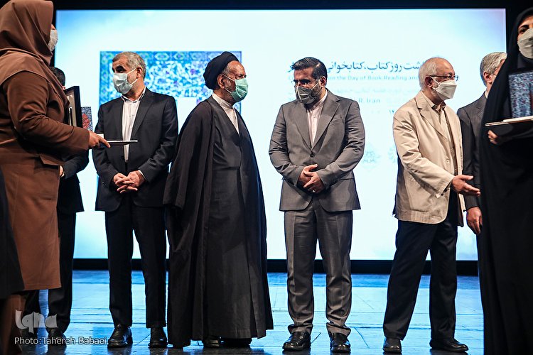 وضع کتاب بهتر از سایر حوزه‌های فرهنگی است/ قدردانی از مختارپور و نیکزاد