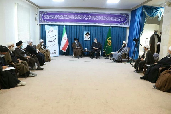 برگزاری نشست هم&zwnj;اندیشی ائمه جمعه آذربایجان غربی با استاندار