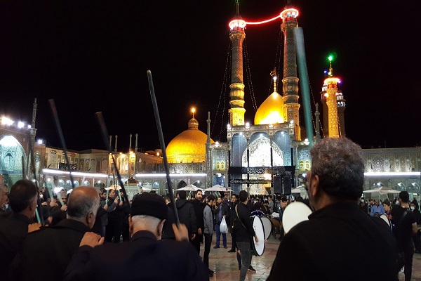 روایت ویژه ایکنا از زائران و عزاداران حرم مقدس بانوی کرامت و مهربانی