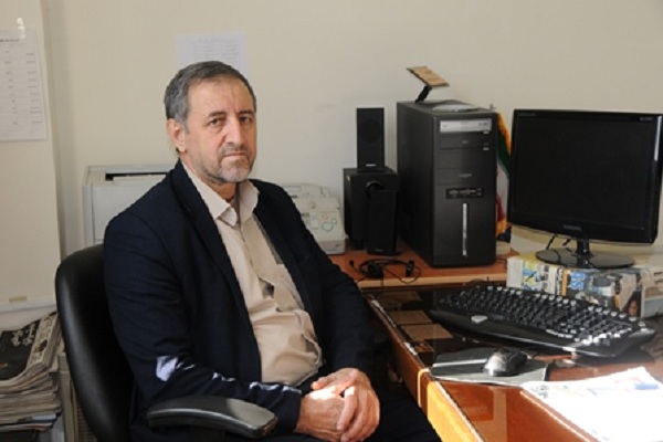 علی فتح&zwnj;الهی، دانشیار ادیان و عرفان دانشگاه آزاد اسلامی واحد خرم&lrm;آباد