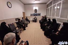 دیدار جمعی از مسئولان کتابخانه‌های عمومی کاشمر با امام‌جمعه این شهر