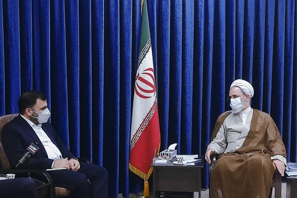 گزارش ایکنا از سفر یک روزه وزیر ارتباطات به قم