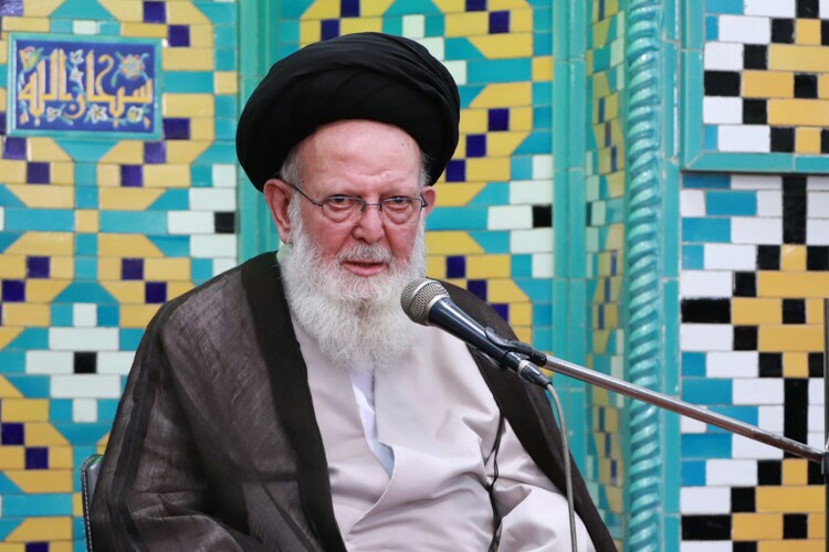 آیت الله حسینی زنجانی مرجع تقلید شیعیان