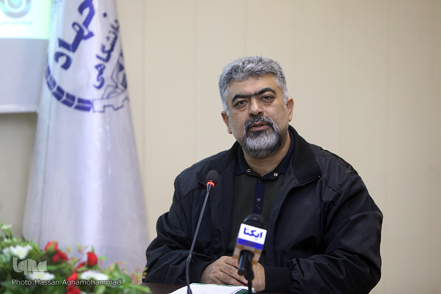 حمیدرضا حسینی‌دانا؛ رئیس اندیشکده راهبردی رسانه‌ها و فضای مجازی