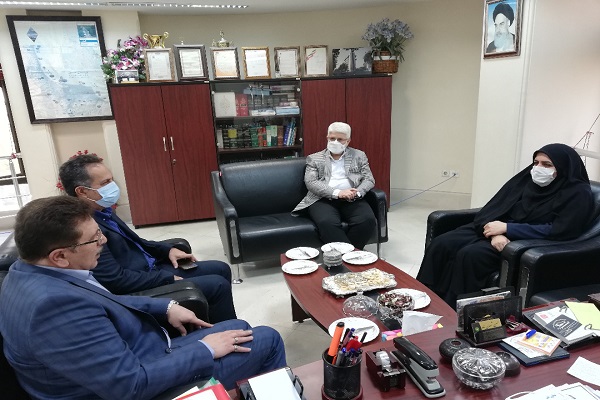 اهدای حدود ۲۰۰ جلد کتاب به کتابخانه‌های عمومی گیلان