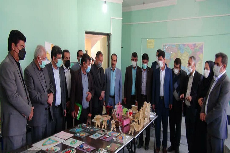 نمایشگاه پژوهشی مدارس