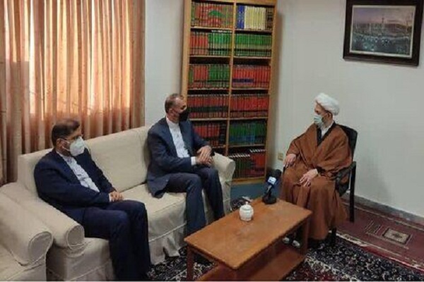 آیت&zwnj;الله سبحانی مرجع تقلید شیعیان