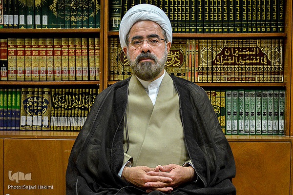 حجت&zwnj;الاسلام والمسلمین مرتضی جوادی آملی، رئیس بنیاد بین&zwnj;المللی علوم وحیانی اسراء