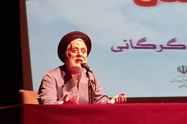 ارسال فوری/ نقش تاثیر‌گذار والدین در ترویج فرهنگ نماز