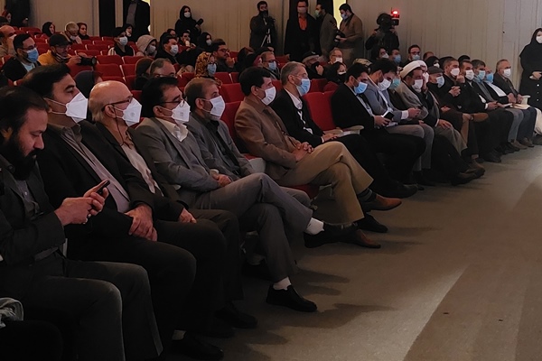 ارسالی / برنامه هایی ویژه برای اعتلای هنرهایی آیینی و سنتی در سراسر کشور داریم