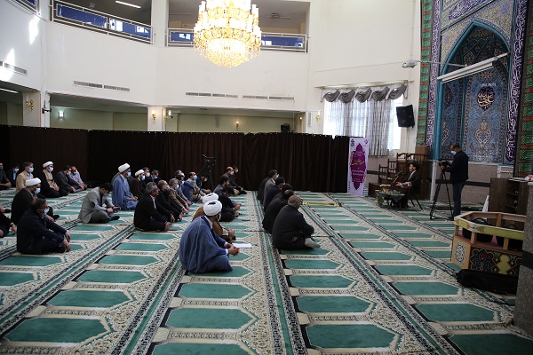آیین بزرگداشت آیت&zwnj;الله صادقی 