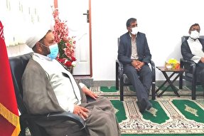 لزوم بهره‌گیری از قرآن و عترت به‌‌عنوان بهترین ابزار تربیتی