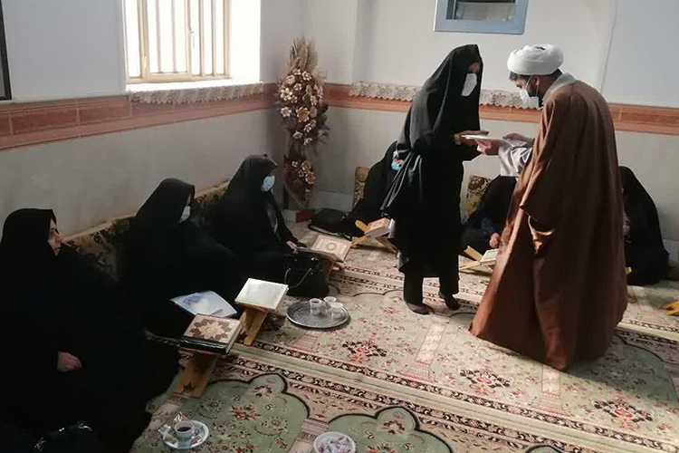 بازدید رئیس تبلیغات اردکان از کلاس&zwnj;های قرآن مسجد النبی(ص)