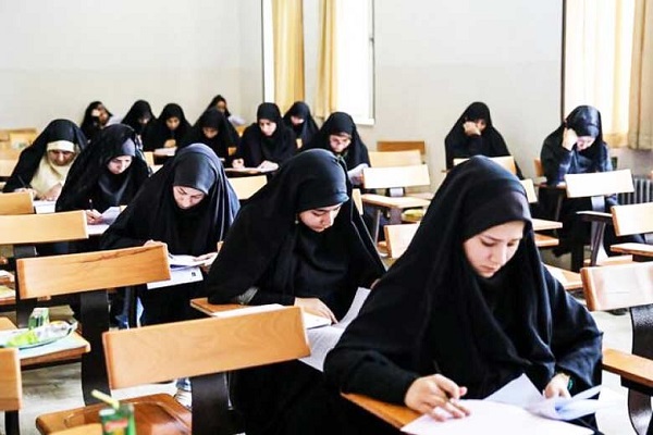 نشست «نقد نحله‌های انحرافی و گفتمان تقریب» 