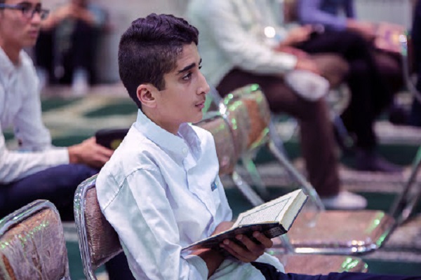 مسابقات قرآن دانش آموزی