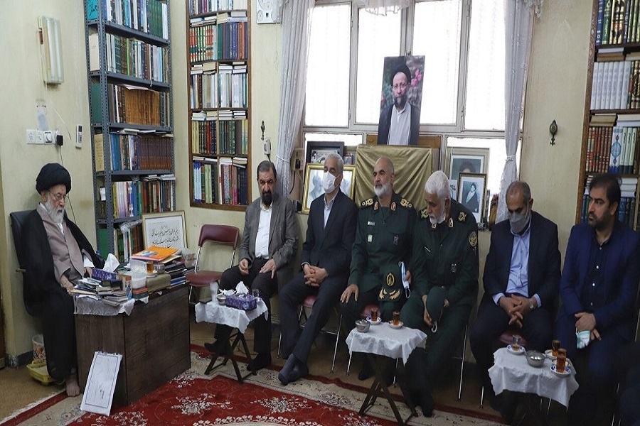 دیدار معاون اقتصادی رئیس جمهور با آیت&zwnj;الله شفیعی