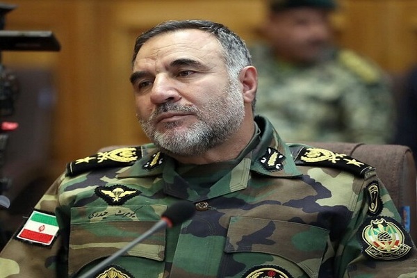 بازدید فرمانده نیروی زمینی ارتش از یادمان های خوزستان