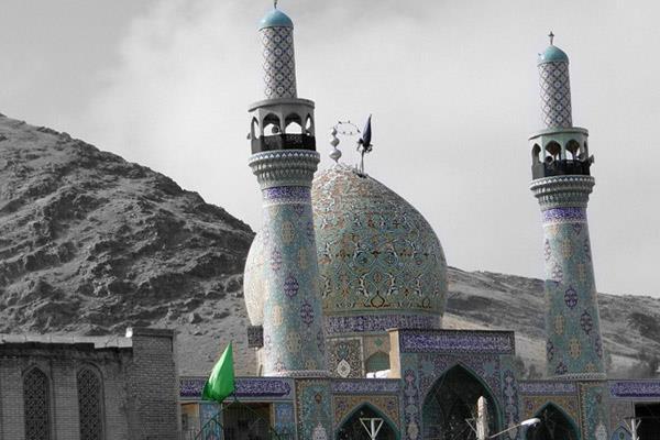 بازدید ۵۰۰ هزار مسافر نوروزی از بقاع متبرکه لرستان