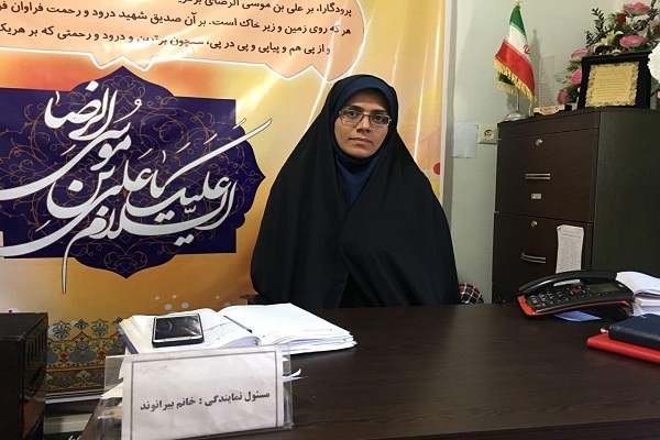 نرگس صفربیرانوند، مدیر مؤسسه خیریه آبشار عاطفه&zwnj;ها در استان لرستان