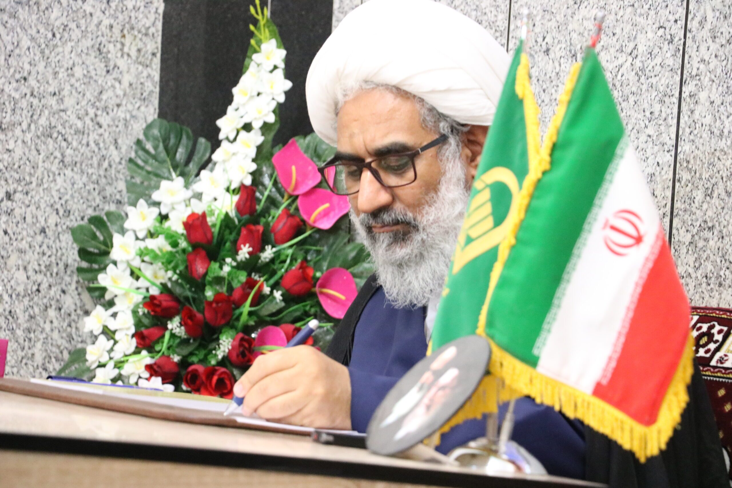 حجت‌الاسلام‌ والمسلمین مجتبی‌ عزیزی امام‌جمعه زابل