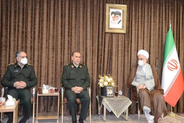 دیدار نماینده ولی فقیه در کردستان با کارکنان نیروی انتظامی دیدار نماینده ولی فقیه در کردستان با کارکنان نیروی انتظامی
