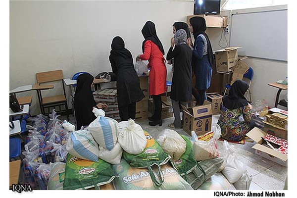 توزیع یکهزار جفت کفش میان دانشآموزان محروم اندیمشک توزیع یکهزار جفت کفش میان دانشآموزان محروم اندیمشک