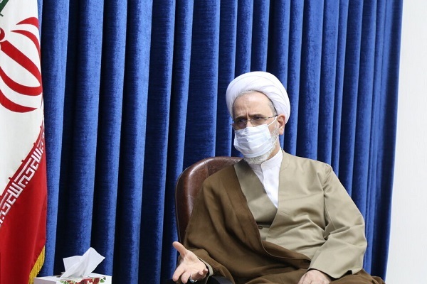 آیت‌الله علیرضا اعرافی، مدیر حوزه‌های علمیه