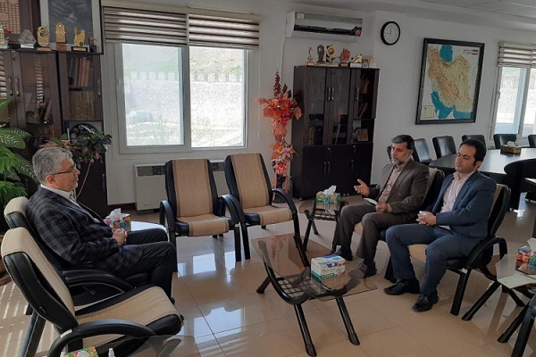 دیدار رئیس جهاد دانشگاهی کردستان با رییس سازمان مدیریت و برنامه ریزی