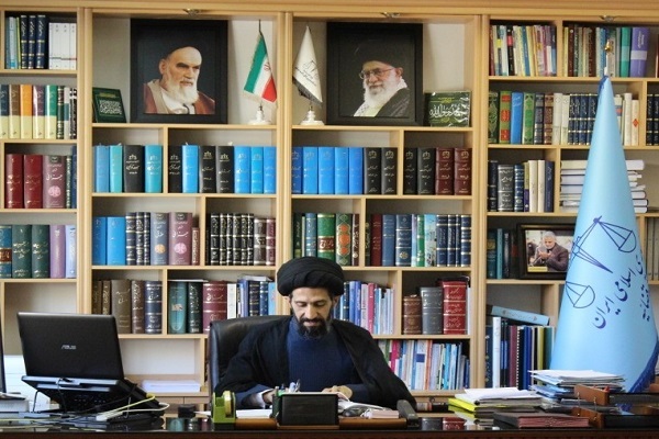 جتالاسلاموالمسلمین سید حسین حسینی، رئیس کل دادگستری کردستان جتالاسلاموالمسلمین سید حسین حسینی، رئیس کل دادگستری کردستان