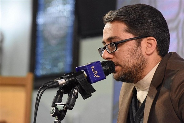 محفل انس با قرآن و مراسم تجلیل از وحید نظریان