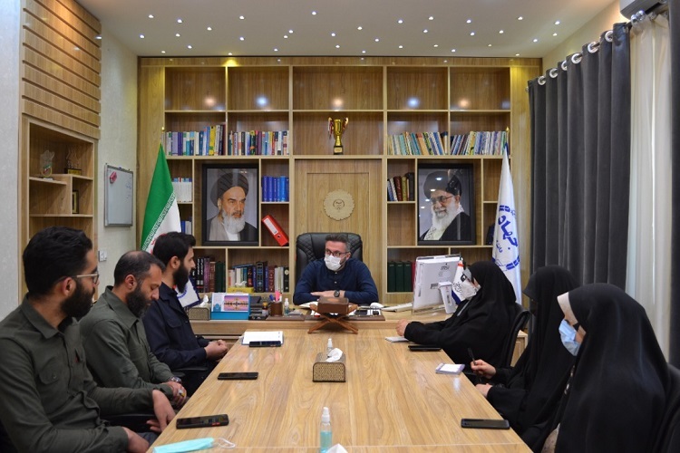 دیدار معاون فرهنگی نهاد نماینده ولی فقیه در فارس با رئیس جهاددانشگاهی فارس