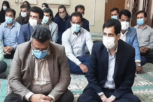 کرسی تلاوت قرآن در شرکت گاز لرستان 