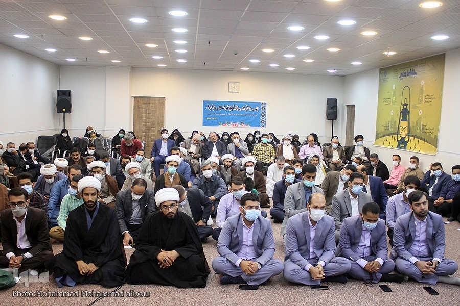 دیدار فعالان قرآنی خوزستان با نماینده ولی فقیه انجام شد