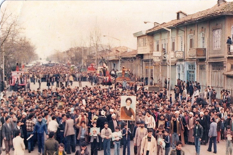 تور گردشگری میراث انقلاب در گیلان