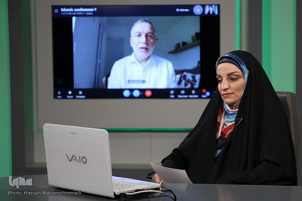 تواضع، توکل و ایمان مهمترین ویژگی‌های مترجم قرآن کریم است