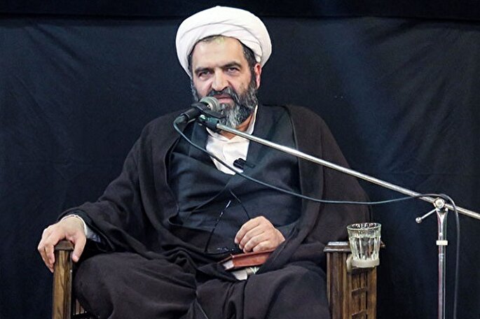 توبه و طلب مغفرت مقدمه جلب رحمت خداوند است