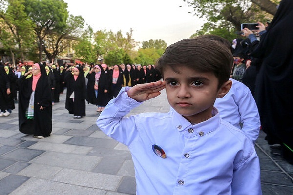 دهه نودی&zwnj;ها سلام فرمانده