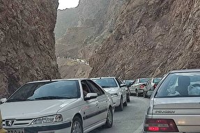 ورود موج عظیم گردشگران به منطقه هورامان + فیلم