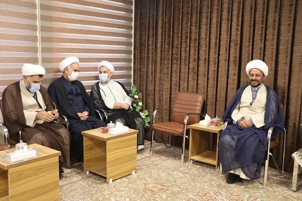 دیدار مدیرکل تبلیغات اسلامی با نماینده ولی فقیه در کردستان دیدار مدیرکل تبلیغات اسلامی با نماینده ولی فقیه در کردستان