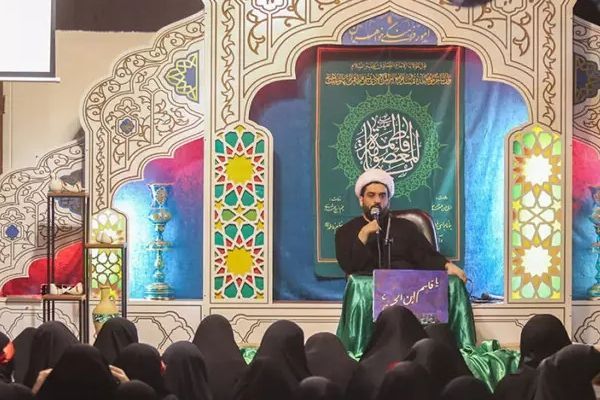 محفل دختران بهشتی در حرم قم برگزار می‌شود