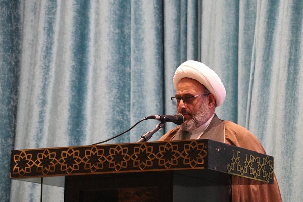 حجت الاسلام ایمانی نماینده ولی فقیه در سپاه نینوا گلستان