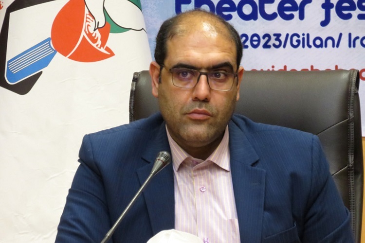 لزوم پیاده‌سازی مفاهیم ایثار و شهادت در بخش‌های مختلف هنری