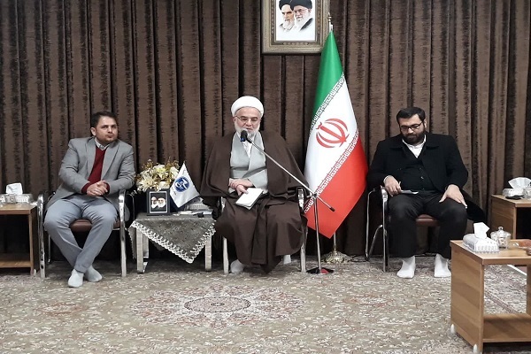 دیدار نماینده ولی فقیه در کردستان با اصحاب رسانه