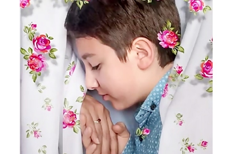 تکریم مادرانه‌