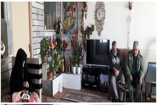 فرمانده سپاه شاهین‌دژ با مادر شهید نوبخت شکری دیدار کرد