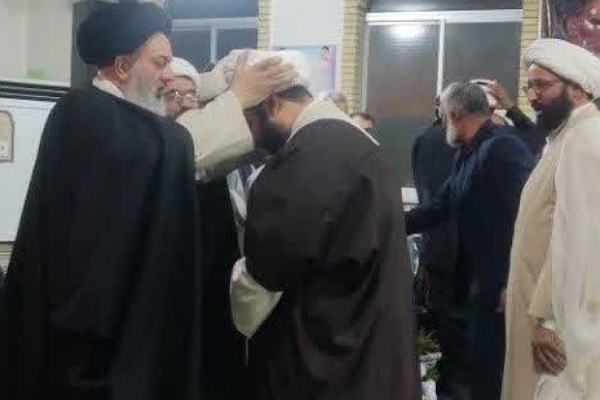 جشن عمامه گذاری در مصلی شهر قرق