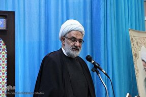 نظام آموزشی حوزه علمیه با نگاه به مسائل روز تدوین شود